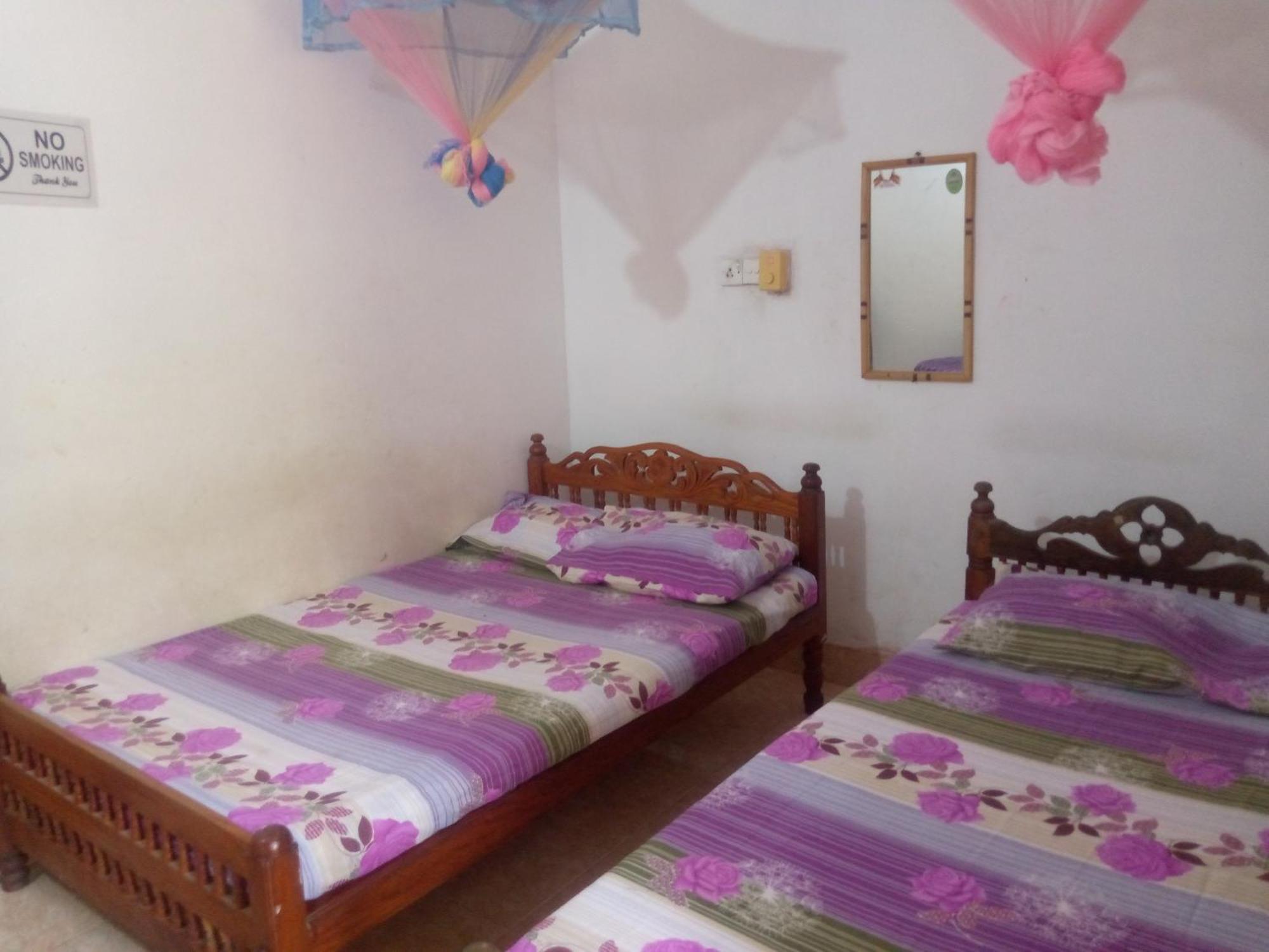 Kunam Beach Rest Inn Batticaloa ภายนอก รูปภาพ