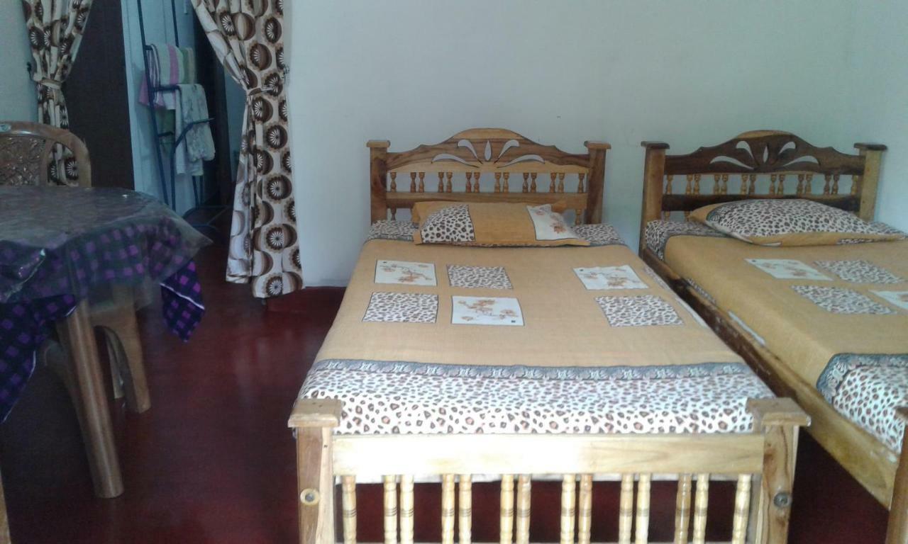Kunam Beach Rest Inn Batticaloa ภายนอก รูปภาพ